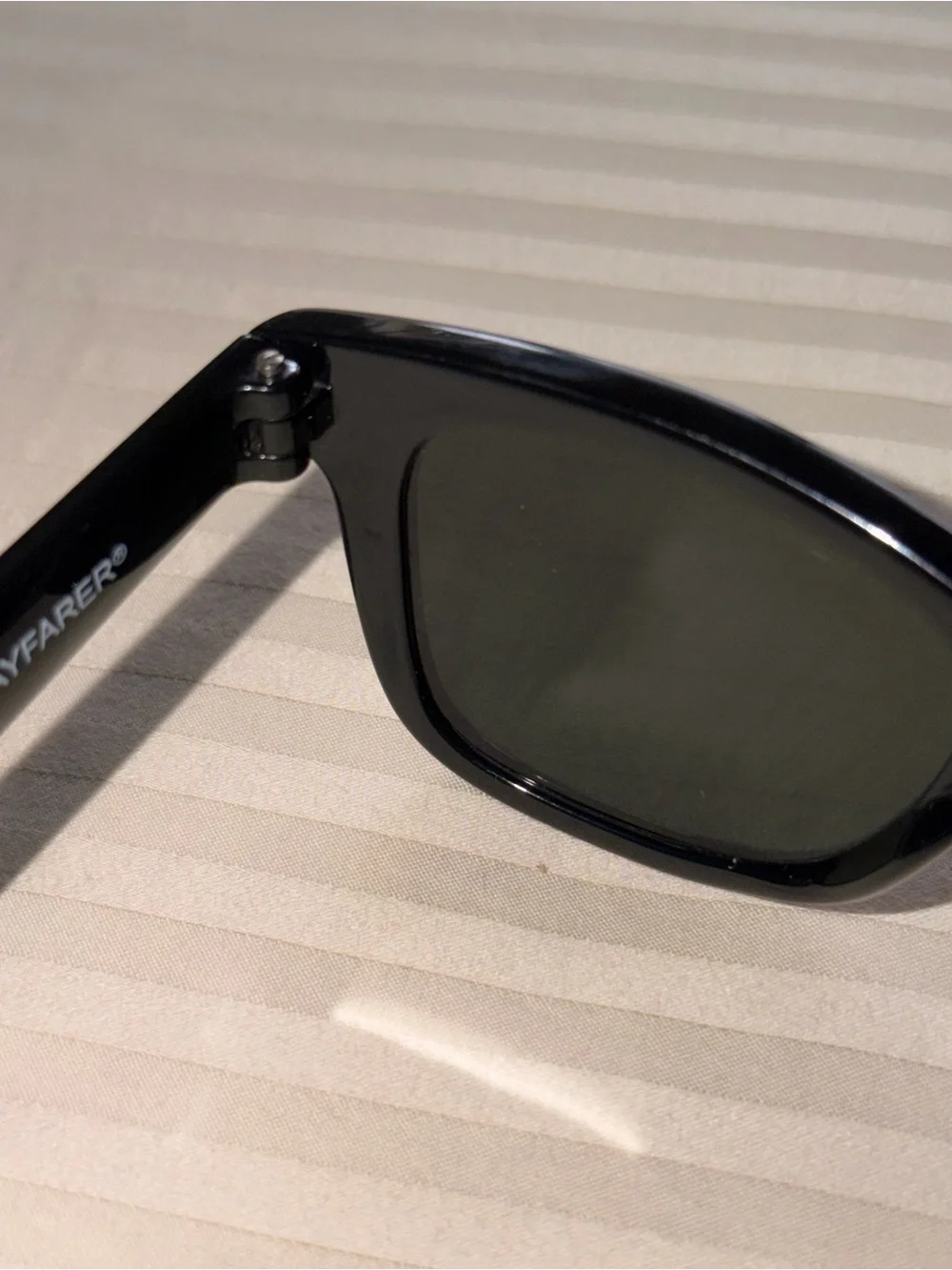 Ray-Ban Folding Wayfarer Sunglasses in Black With Carrying Case